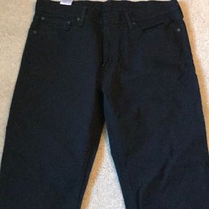 Men’s Levi jeans.